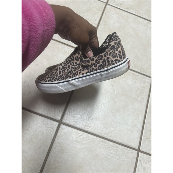 Vans Classic Leopard Print Slipon Sneaker Ultra Cushion Shoes Size 6.5 - Picture 3 of 5